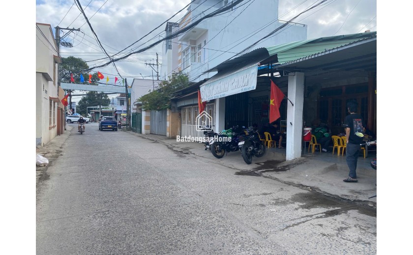 Bán đất mặt tiền Cầu Bè gần 23/10 Nha Trang, DT 118m2 ngang 5.3m, kinh doanh tốt, giá 5.9 tỷ